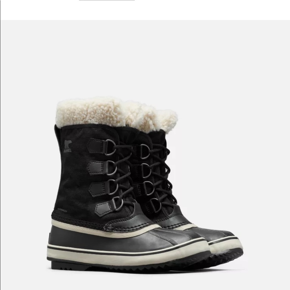 Sorel Carnival Winter Boot in Black/Stone Size 6